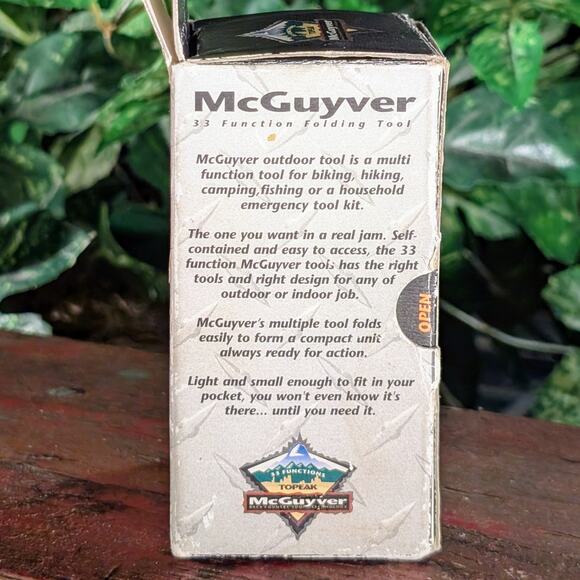 Topeak Vintage McGuyver 33 Multi Function Folding Tool Camp Hike Bike Fish T1336 - Picture 8 of 10